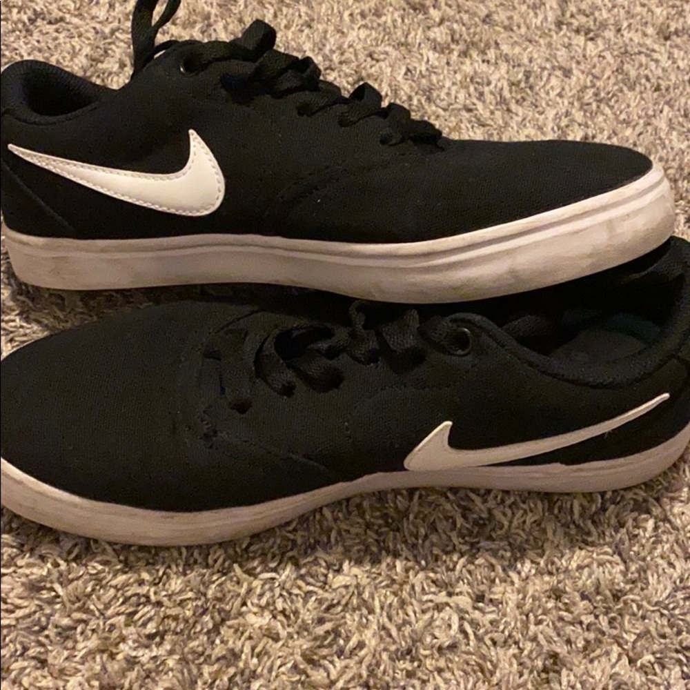 nike casual shoes unisex